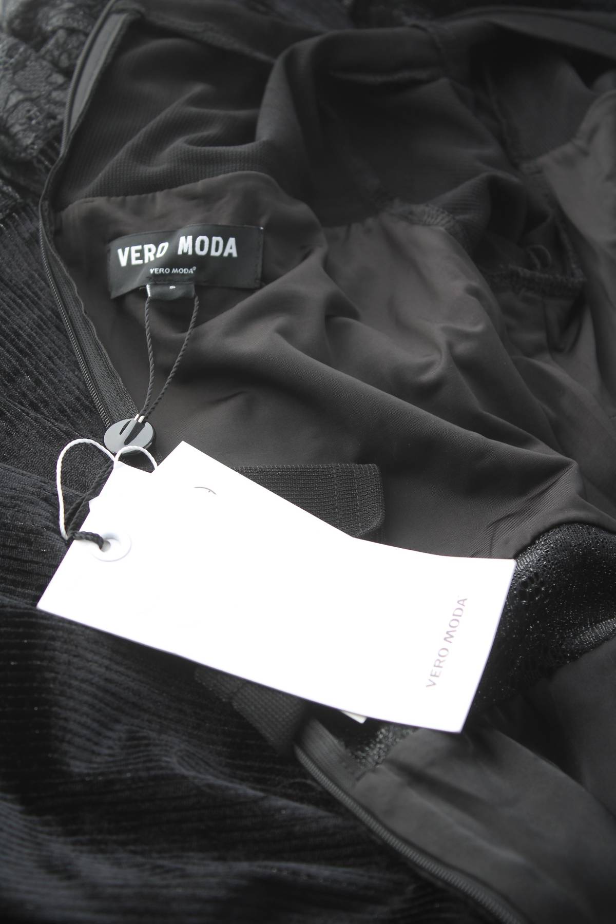 Рокля Vero Moda3
