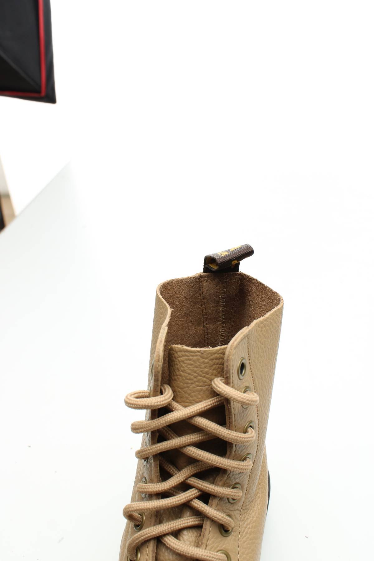 Дамски боти Dr. Martens5