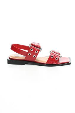 Σανδάλια Steve Madden1