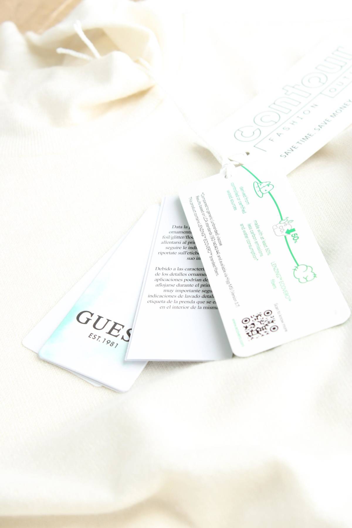 Дамско поло Guess3