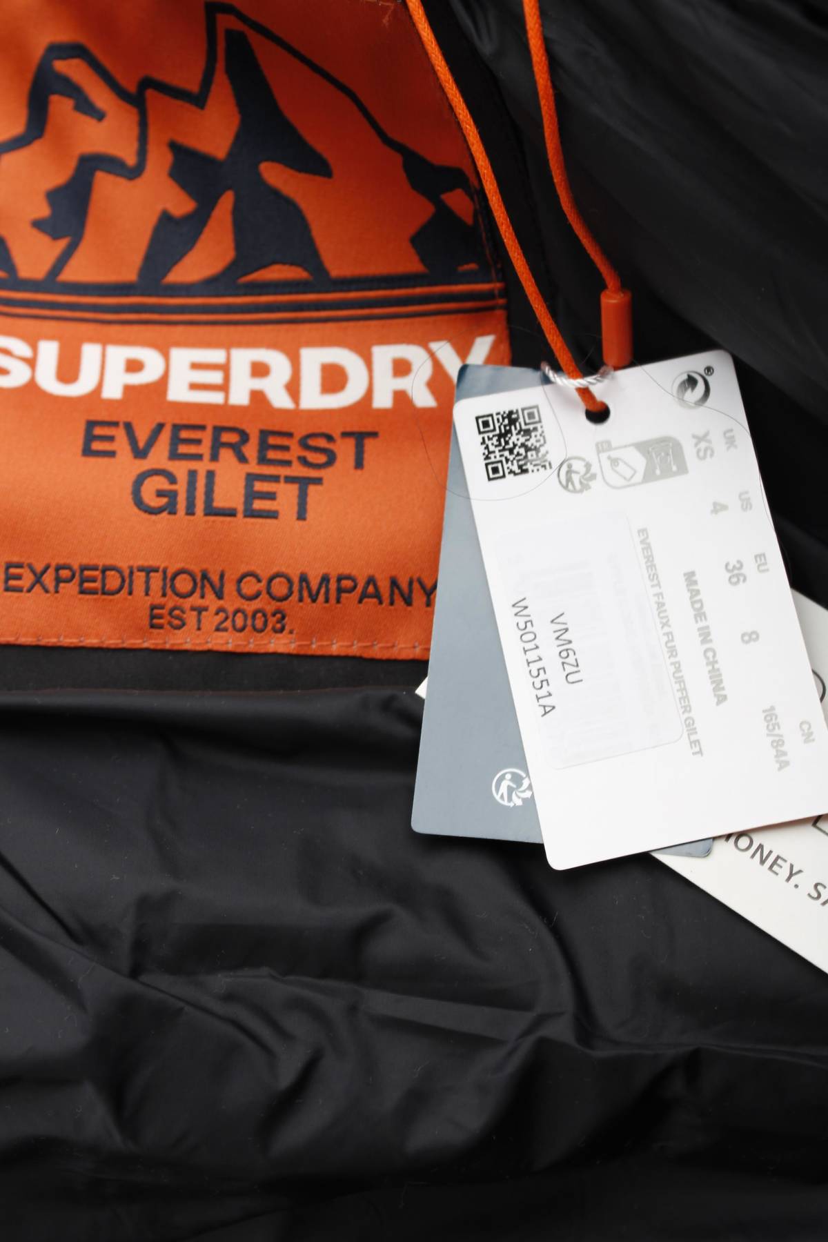 Γυναικεία γιλέκα Superdry3 - Contourshop.gr Γυναικεία γιλέκα Superdry3