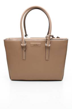 Γυναικεία δερματινή τσάντα Calvin Klein1 - Contourshop.gr Γυναικεία δερματινή τσάντα Calvin Klein1