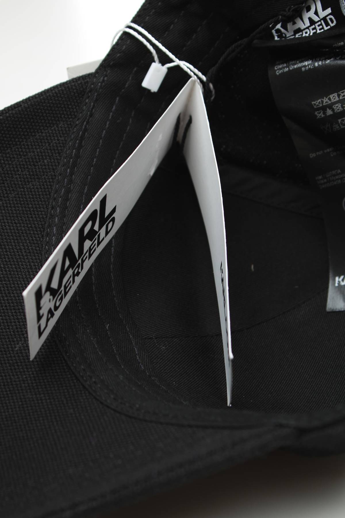 Σκουφάκι Karl Lagerfeld3 - Contourshop.gr Σκουφάκι Karl Lagerfeld3
