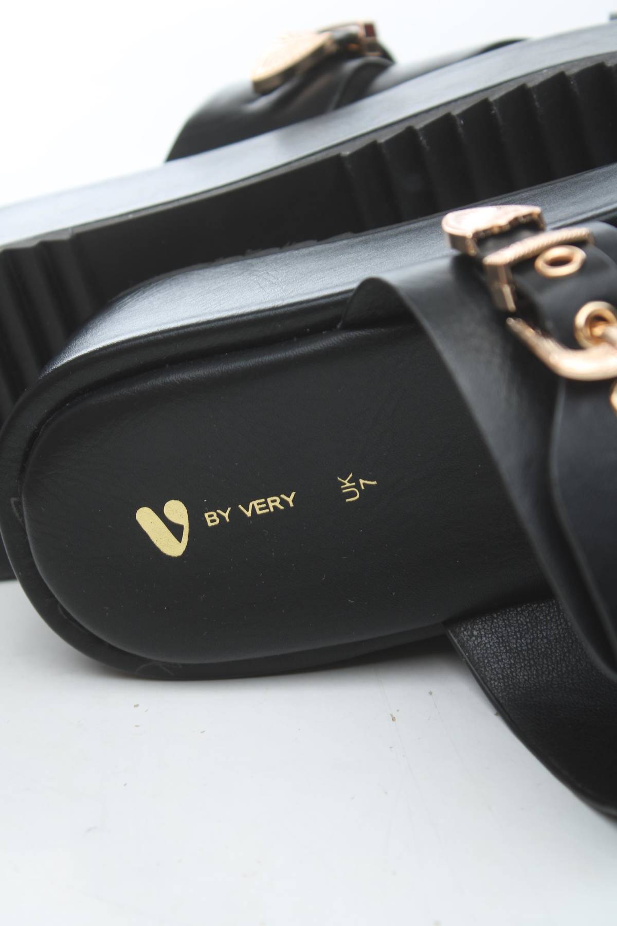 Чехли V by Very5