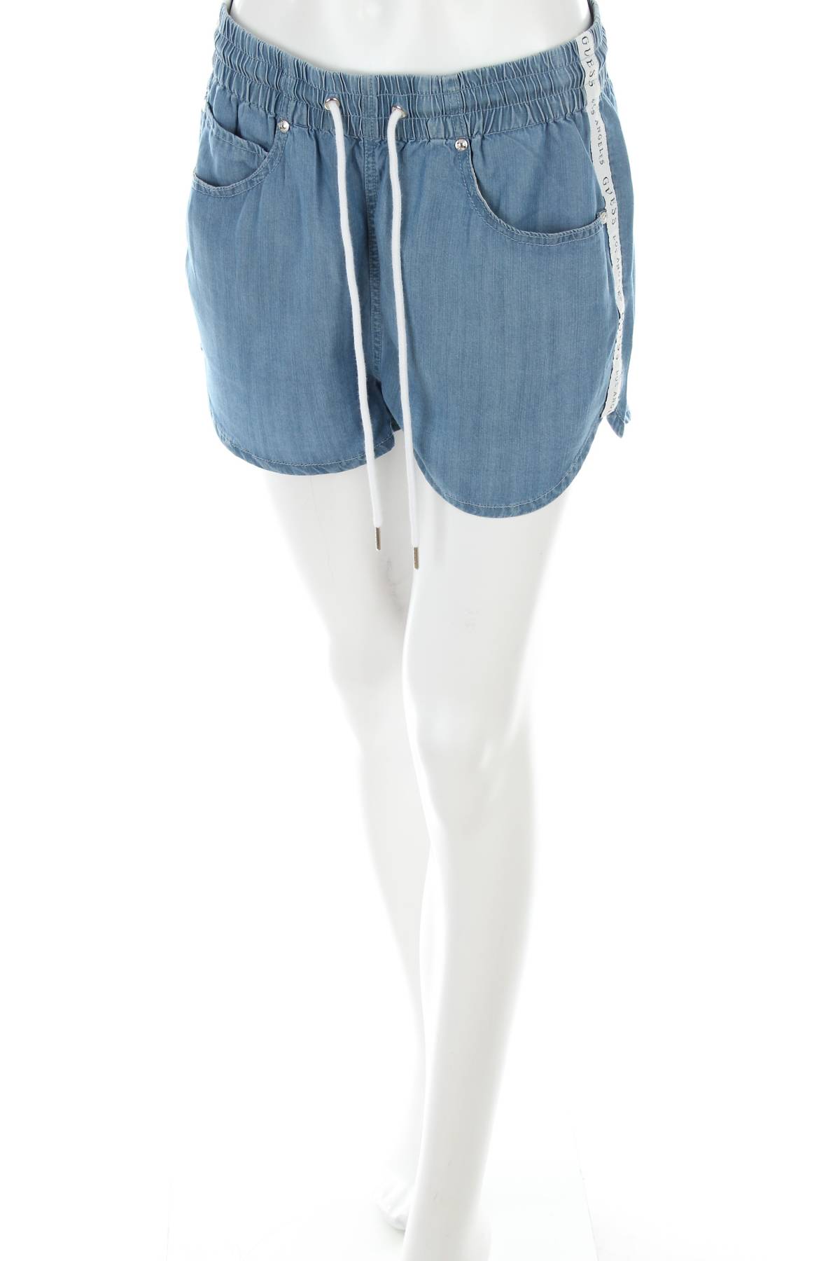Дамски къс панталон Guess1