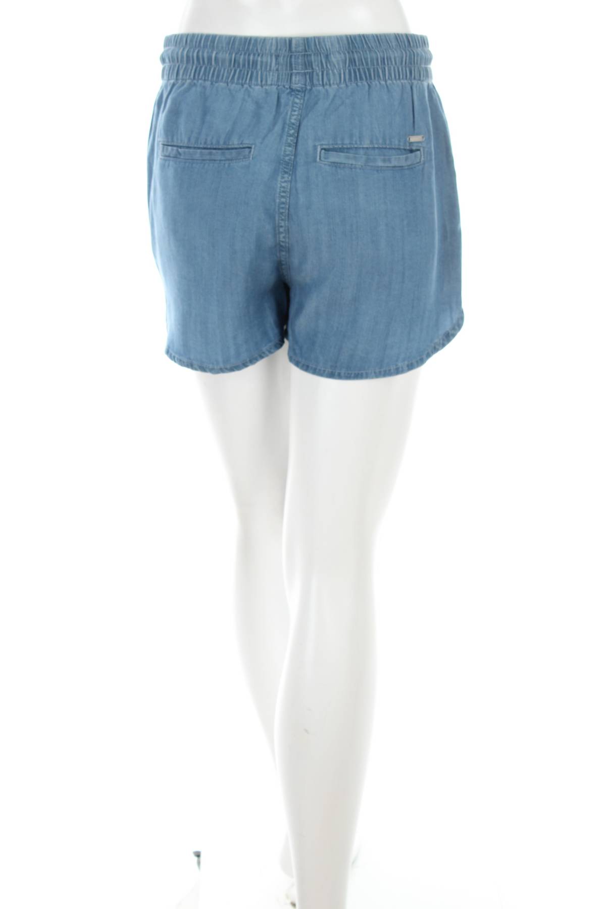 Дамски къс панталон Guess2