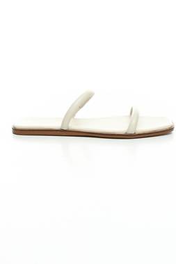 Чехли LeGer by Lena Gercke x About You1