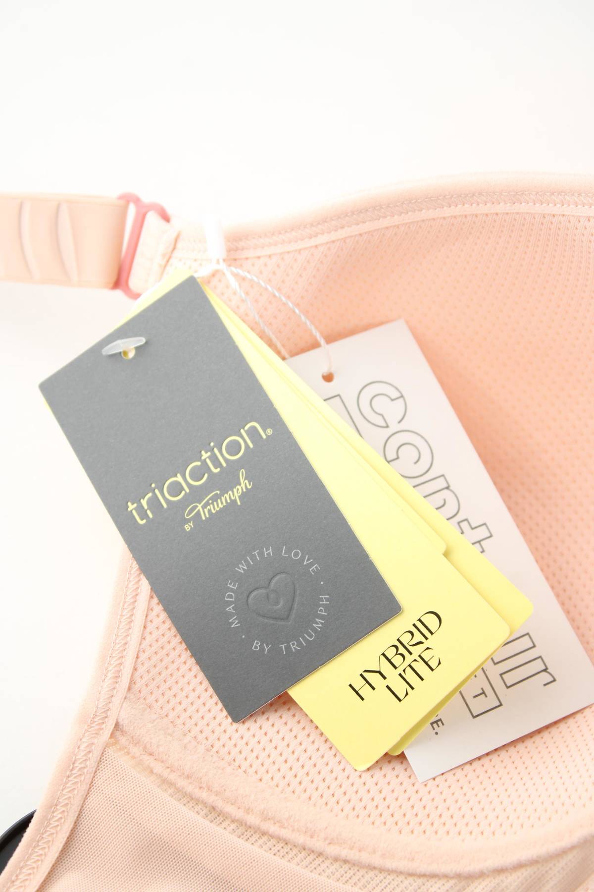 Спортен сутиен Triumph Triaction3