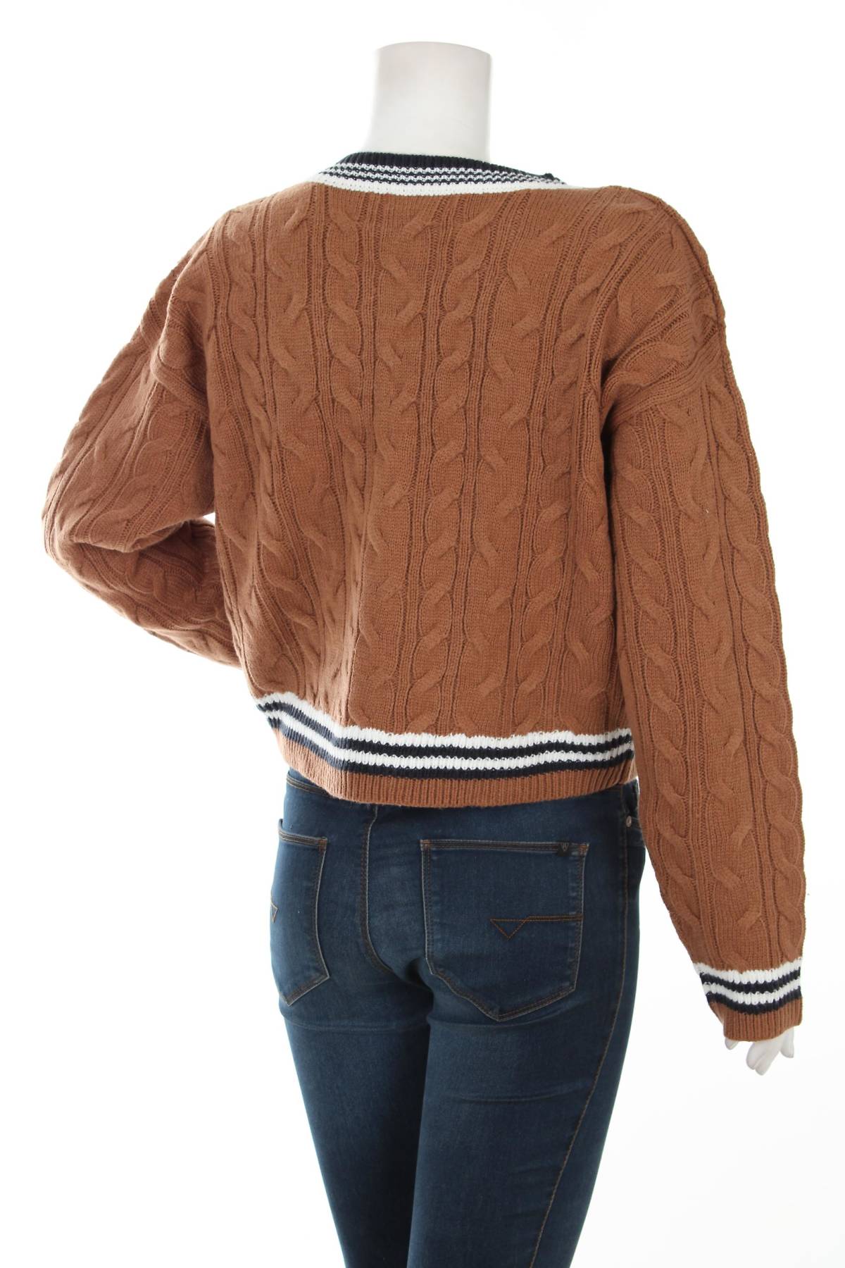 Дамска жилетка Guess2 - Contour.bg Дамска жилетка Guess2