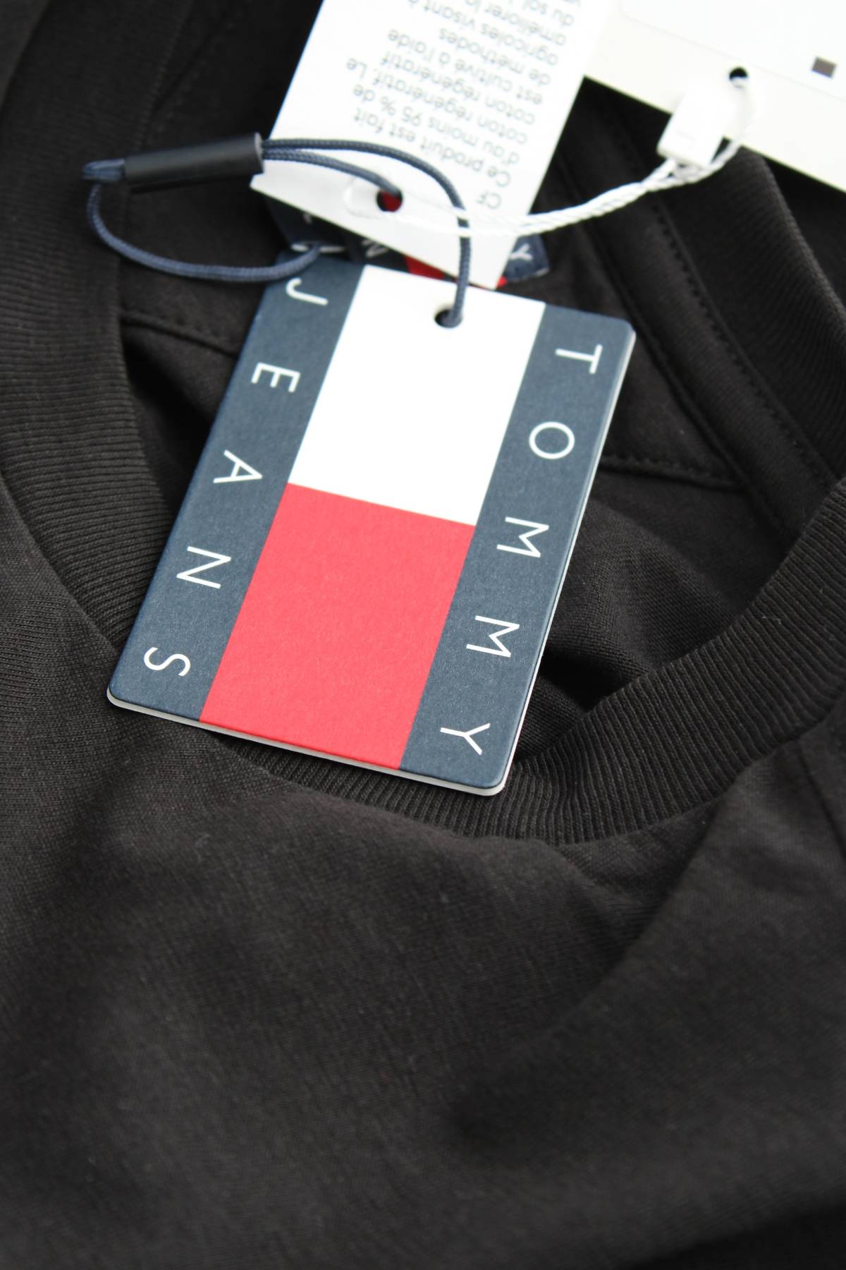 Мъжка тениска Tommy Jeans3