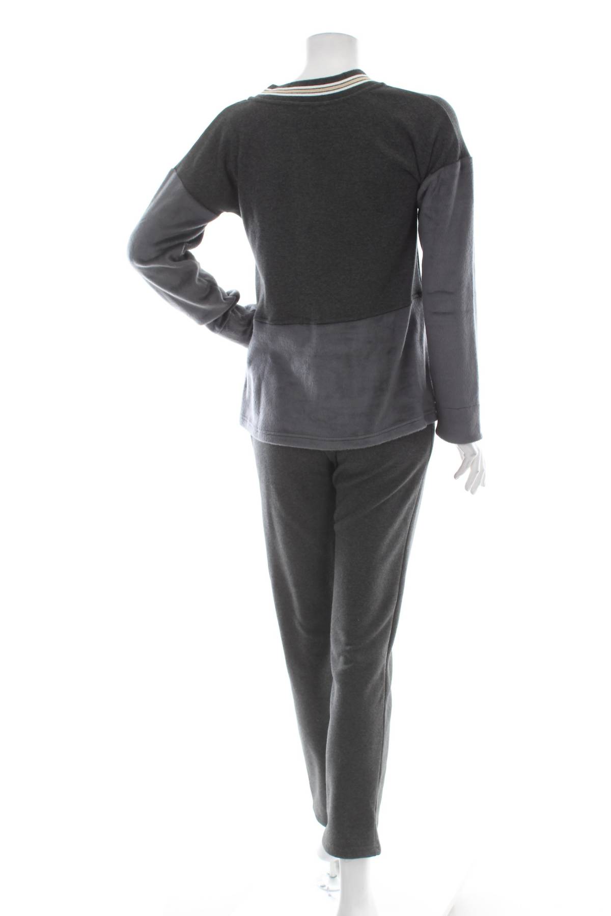 Домашно облекло Canat2