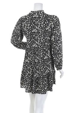 Рокля Vero Moda2