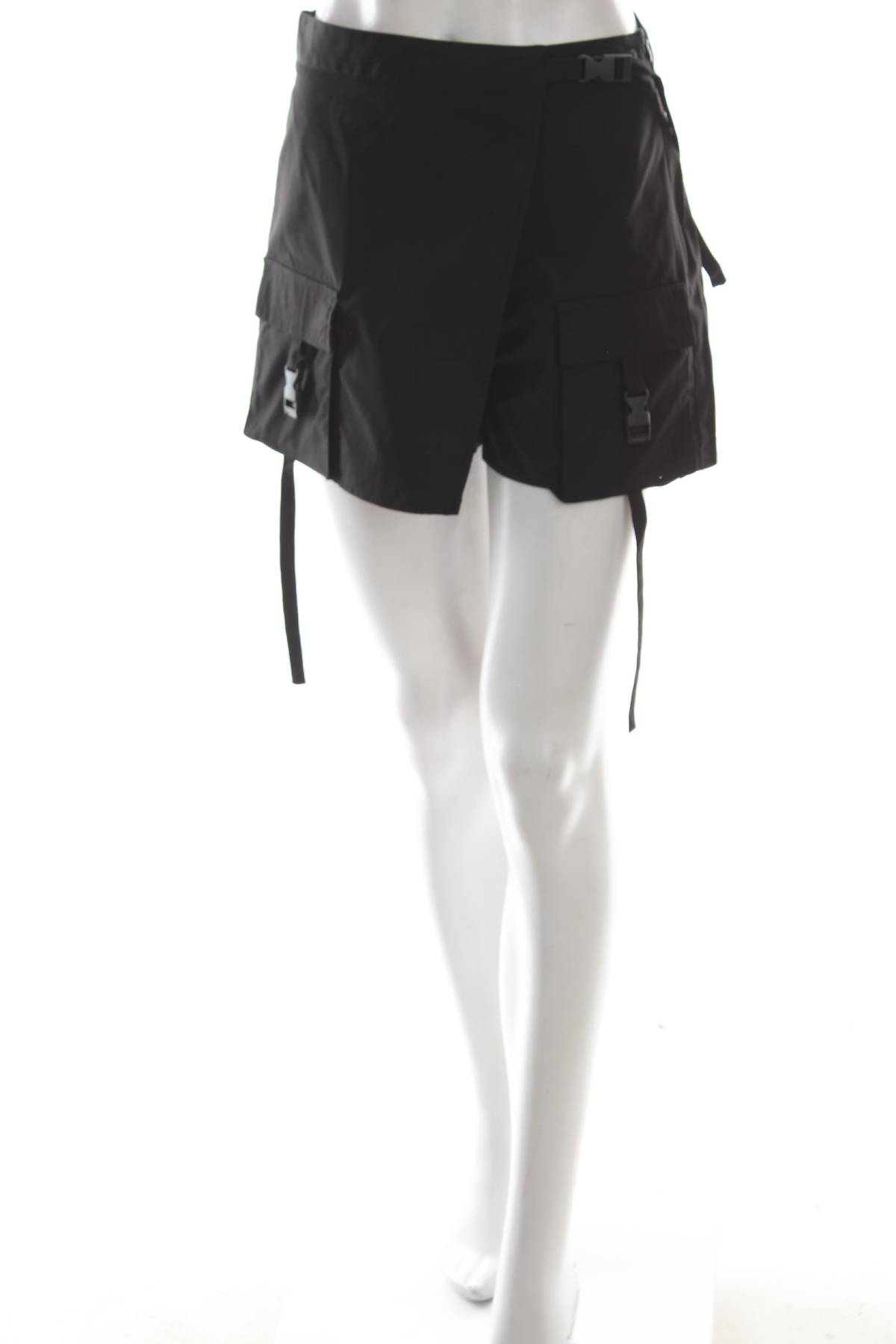 Дамски къс панталон Boohoo1 - Contour.bg Дамски къс панталон Boohoo1