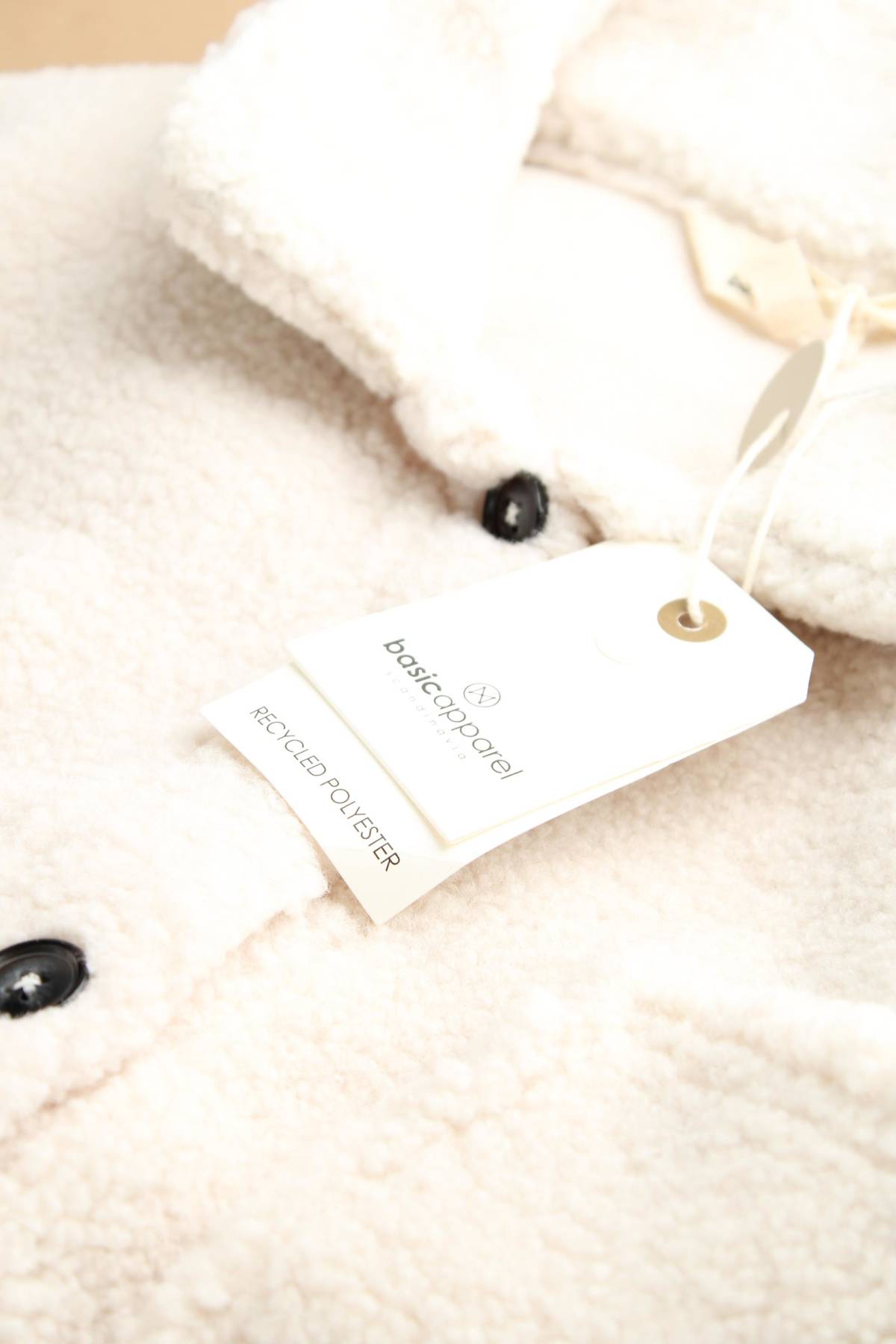 Γυναικείο μπουφάν Basic Apparel4