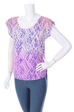 Дамска блуза American Eagle1 - Contour.bg Дамска блуза American Eagle1