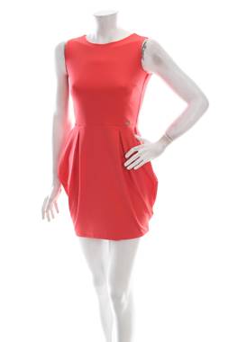 Рокля Guess1