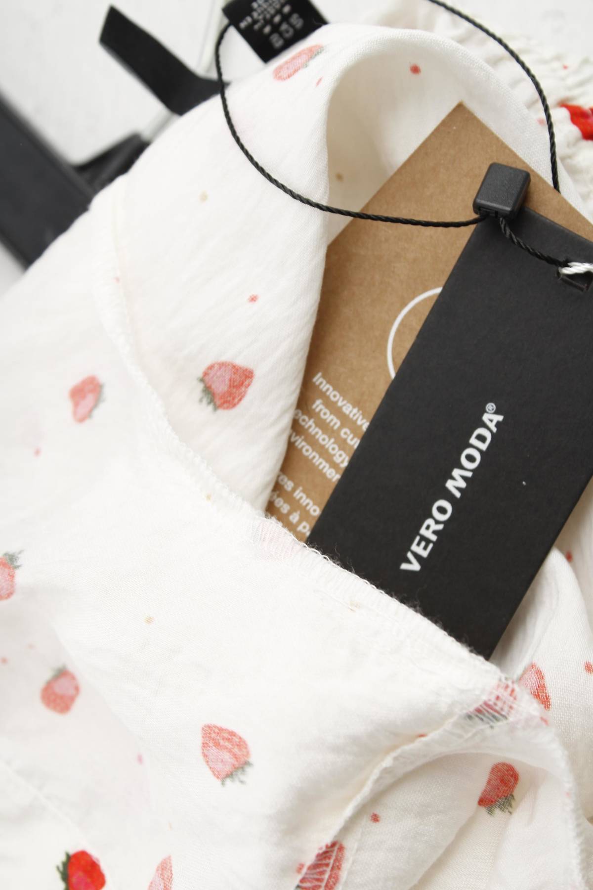 Γυναικείο σορτσάκι Vero Moda3