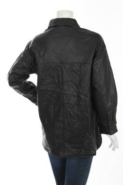 Γυναικείο δερμάτινο μπουφάν House2