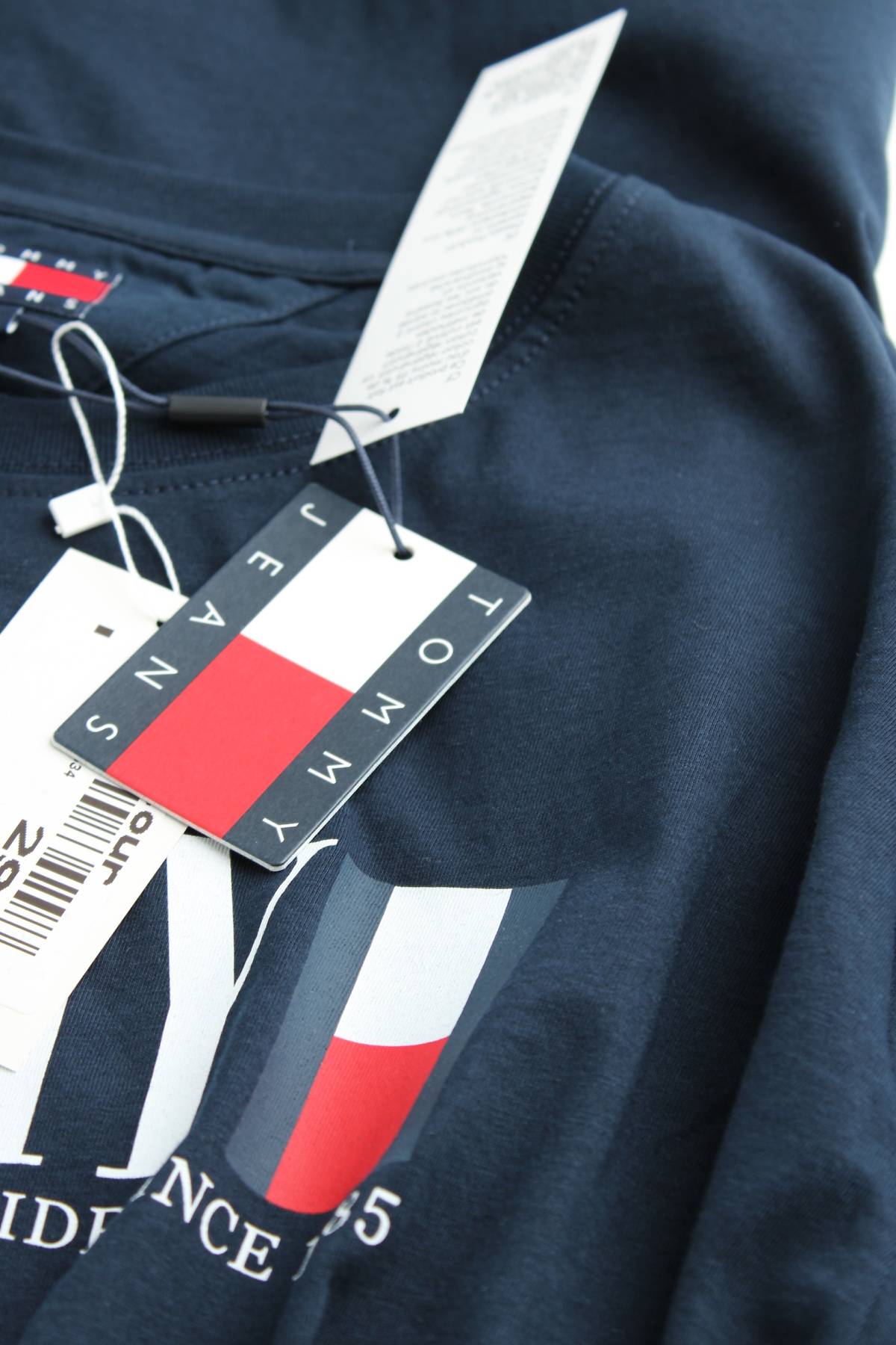 Мъжка тениска Tommy Jeans3