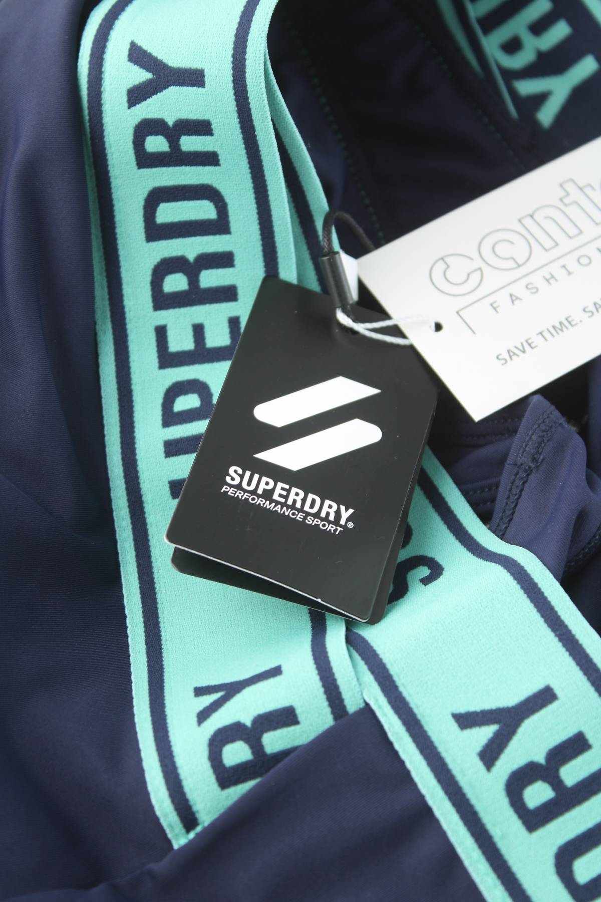 Спортен сутиен Superdry3