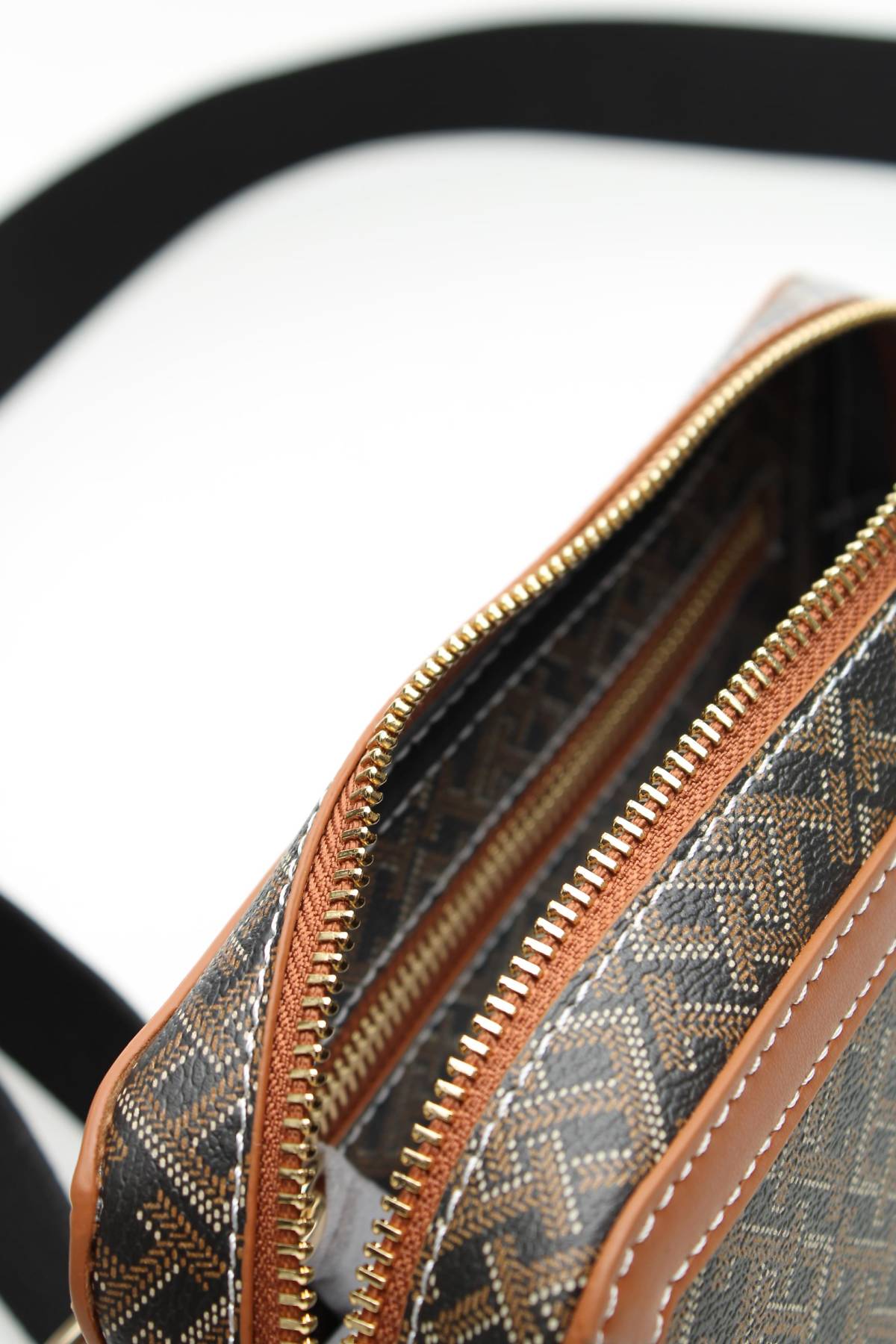 Γυναικεία δερματινή τσάντα Tommy Hilfiger3 - Contourshop.gr Γυναικεία δερματινή τσάντα Tommy Hilfiger3