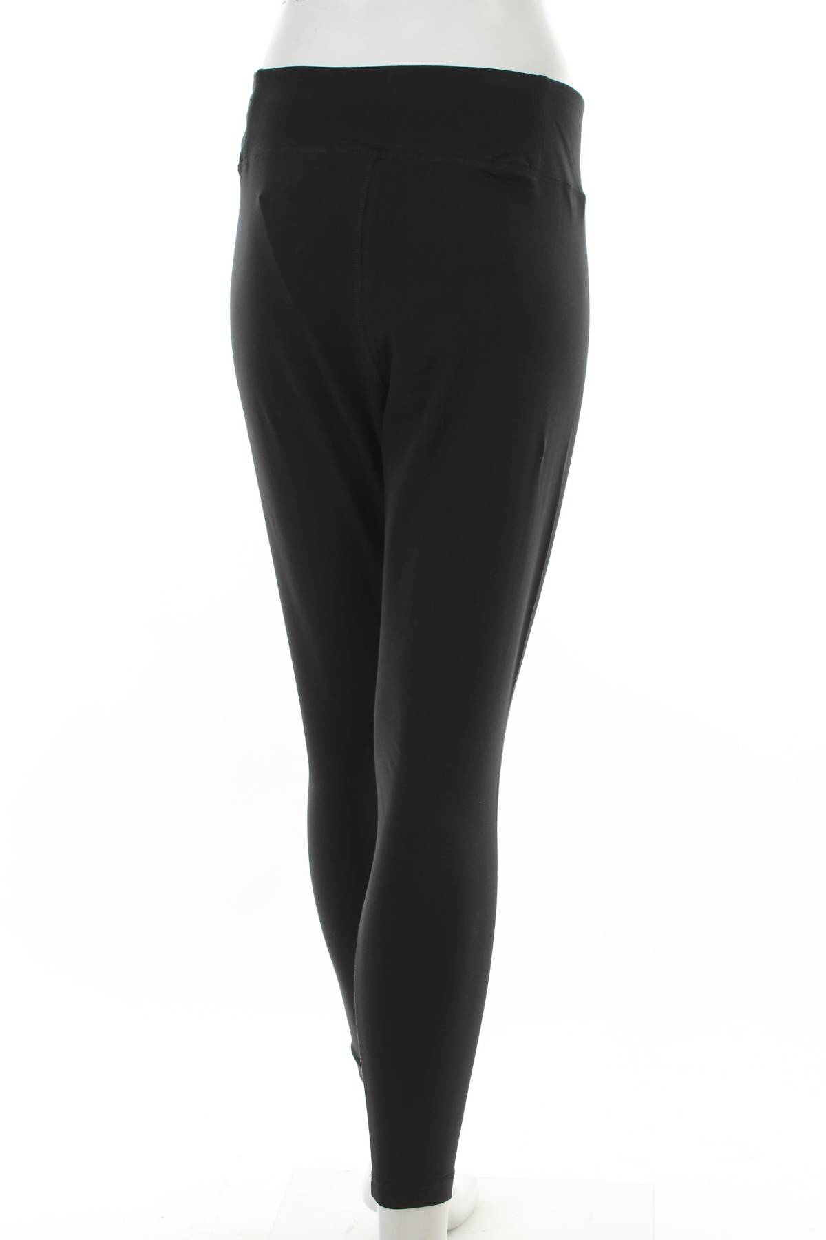 Дамски спортен клин Reebok2