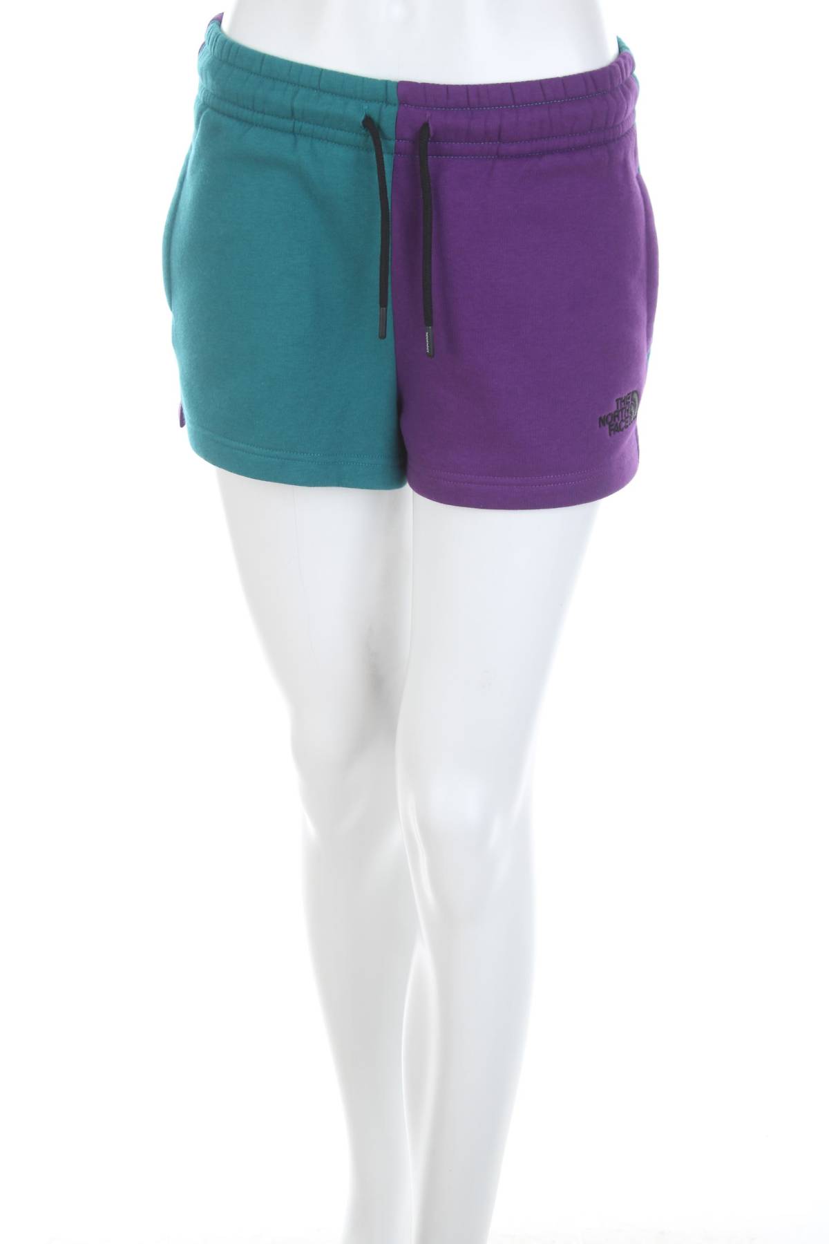 Дамски къс панталон The North Face1