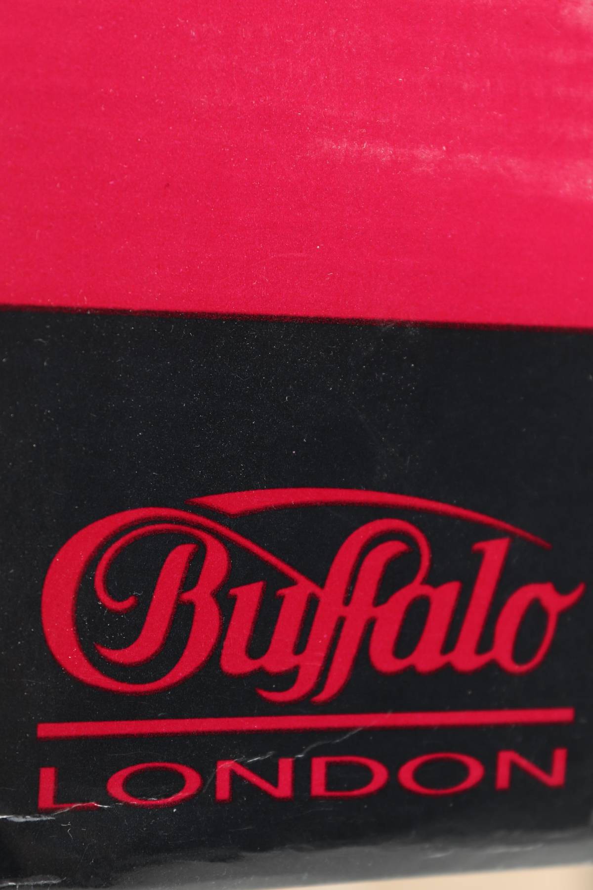 Дамски ботуши Buffalo5