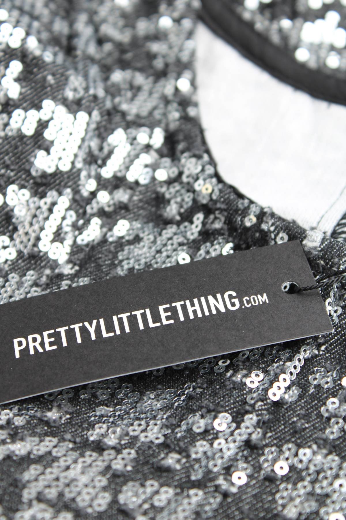 Φορέματα Pretty Little Thing3