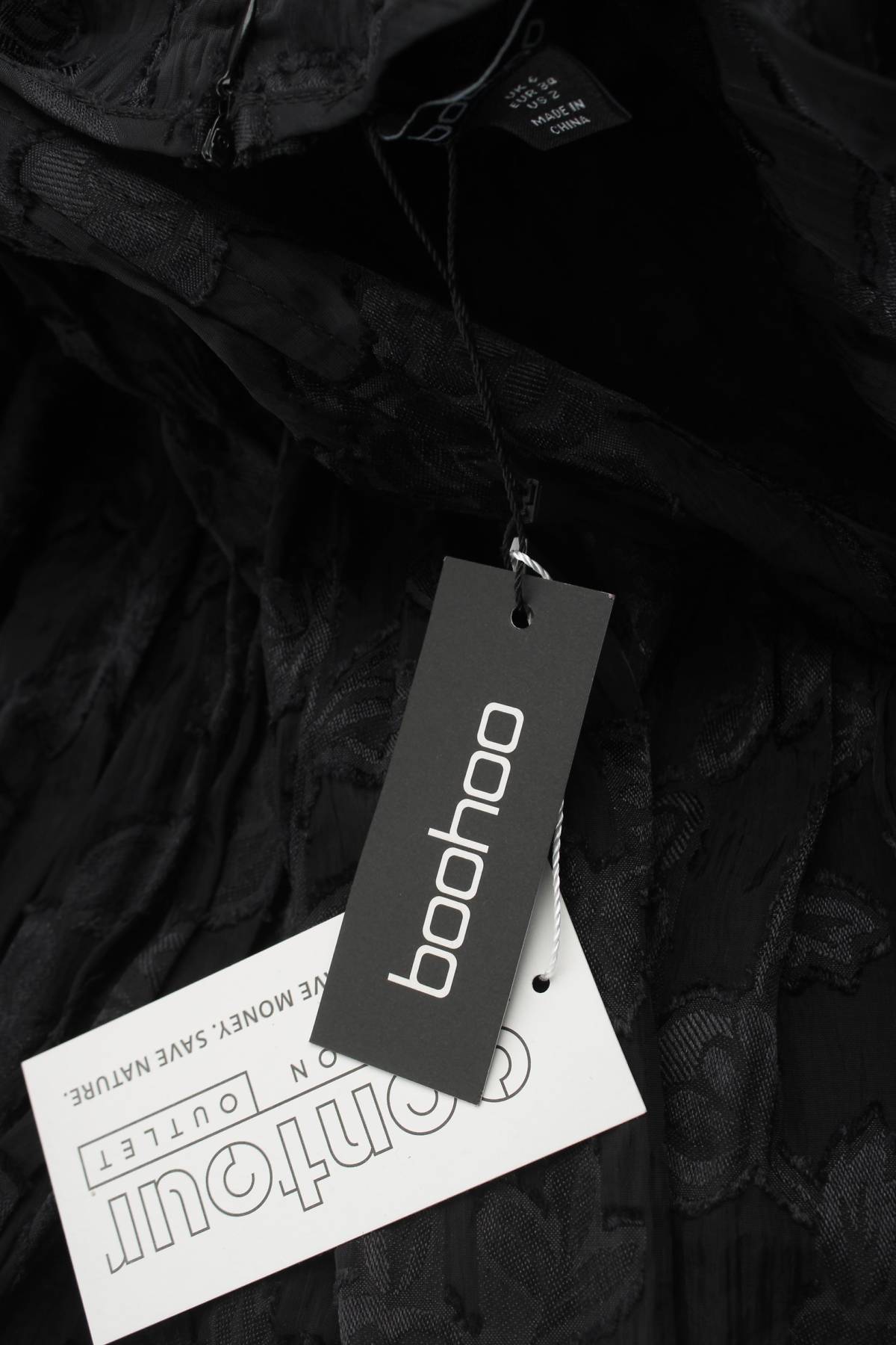 Рокля Boohoo3