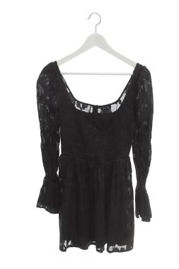 Рокля Boohoo1