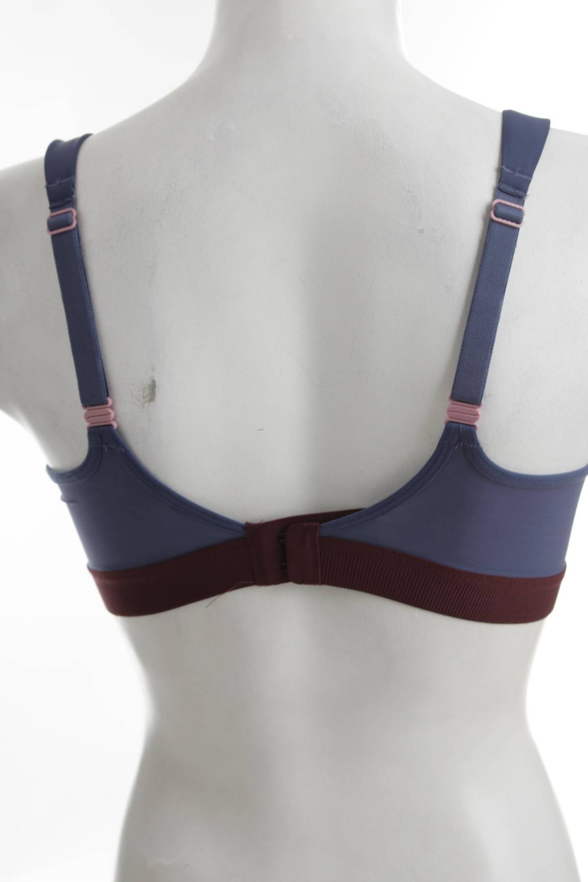 Спортен сутиен Triumph Triaction2