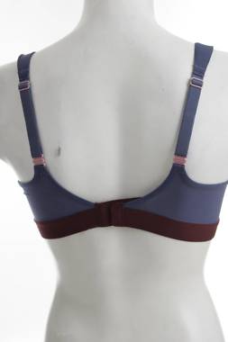 Спортен сутиен Triumph Triaction2