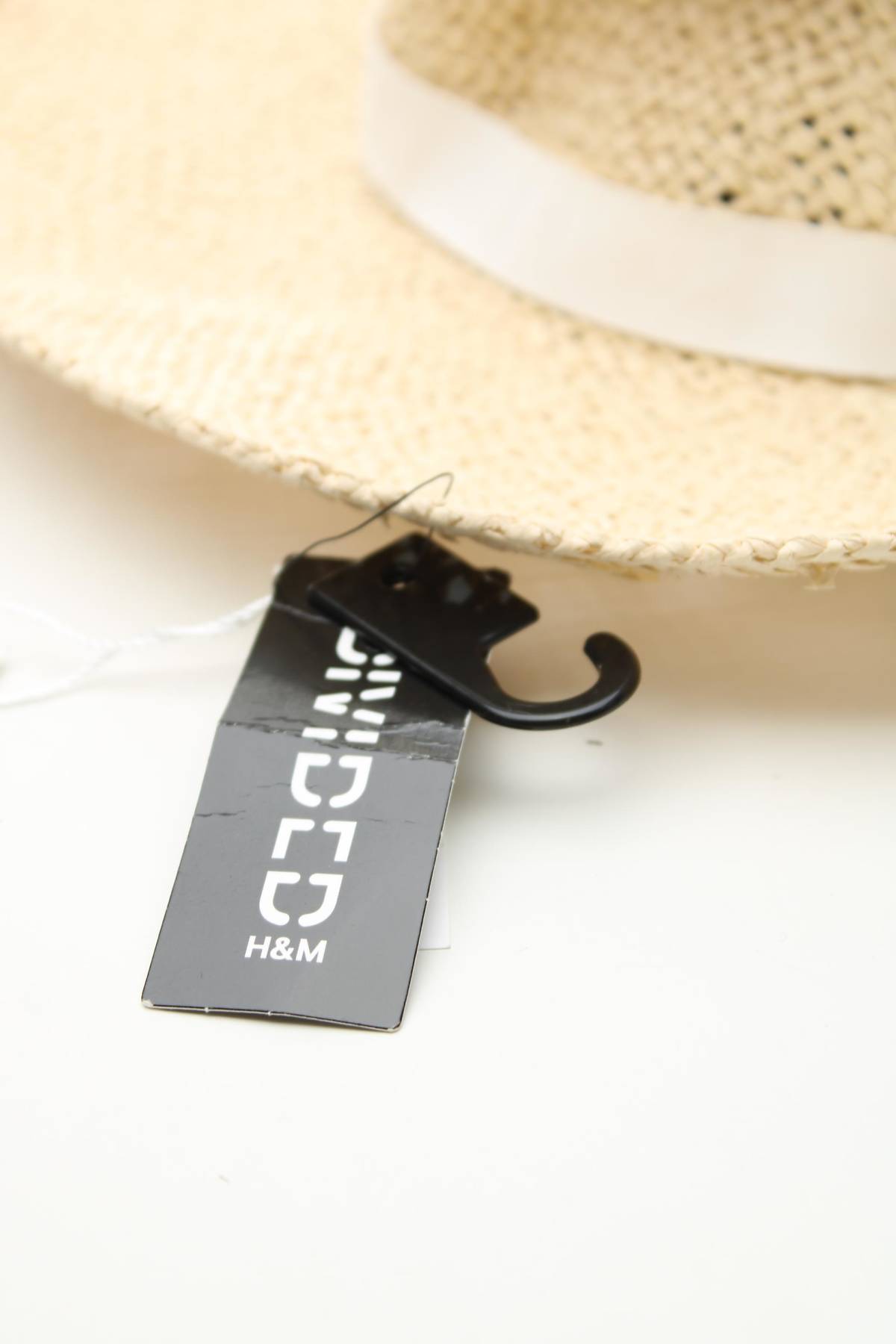 Шапка H&M Divided3