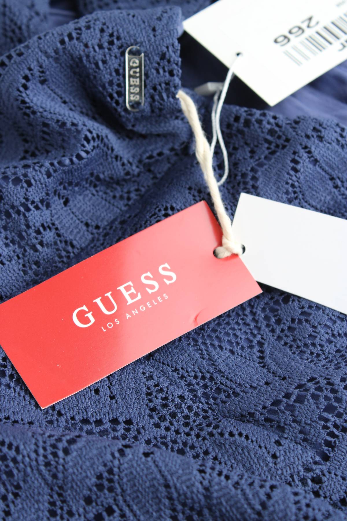 Рокля Guess3