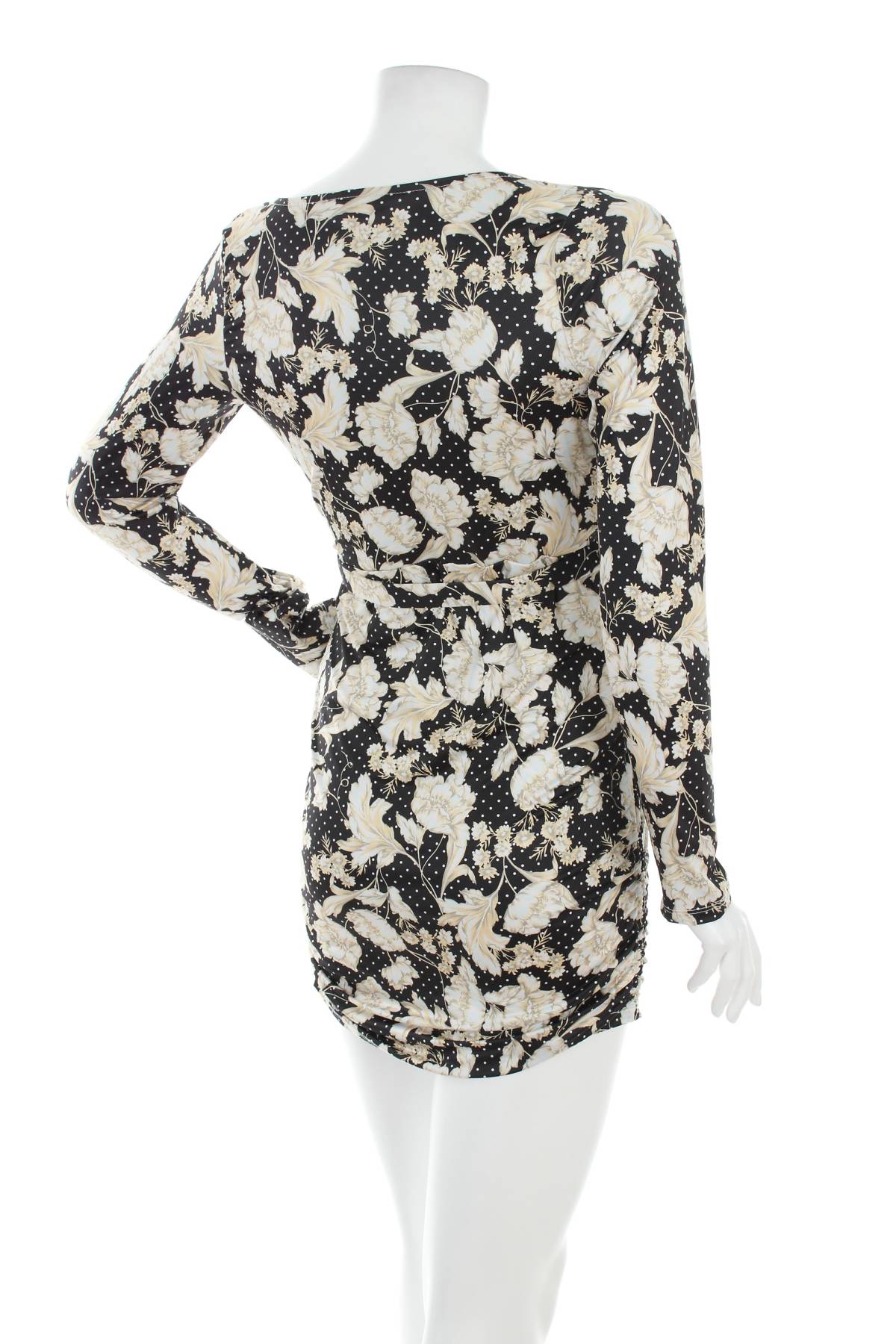 Φορέματα Guess2