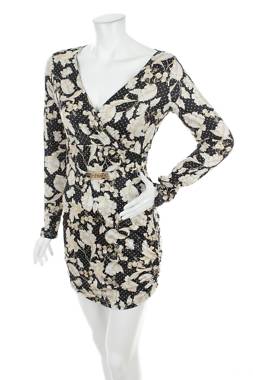 Φορέματα Guess1