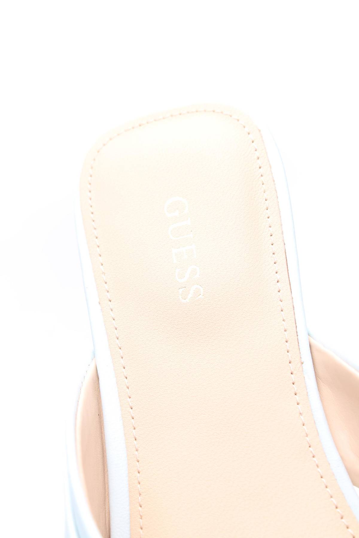 Чехли Guess5 - Contour.bg Чехли Guess5