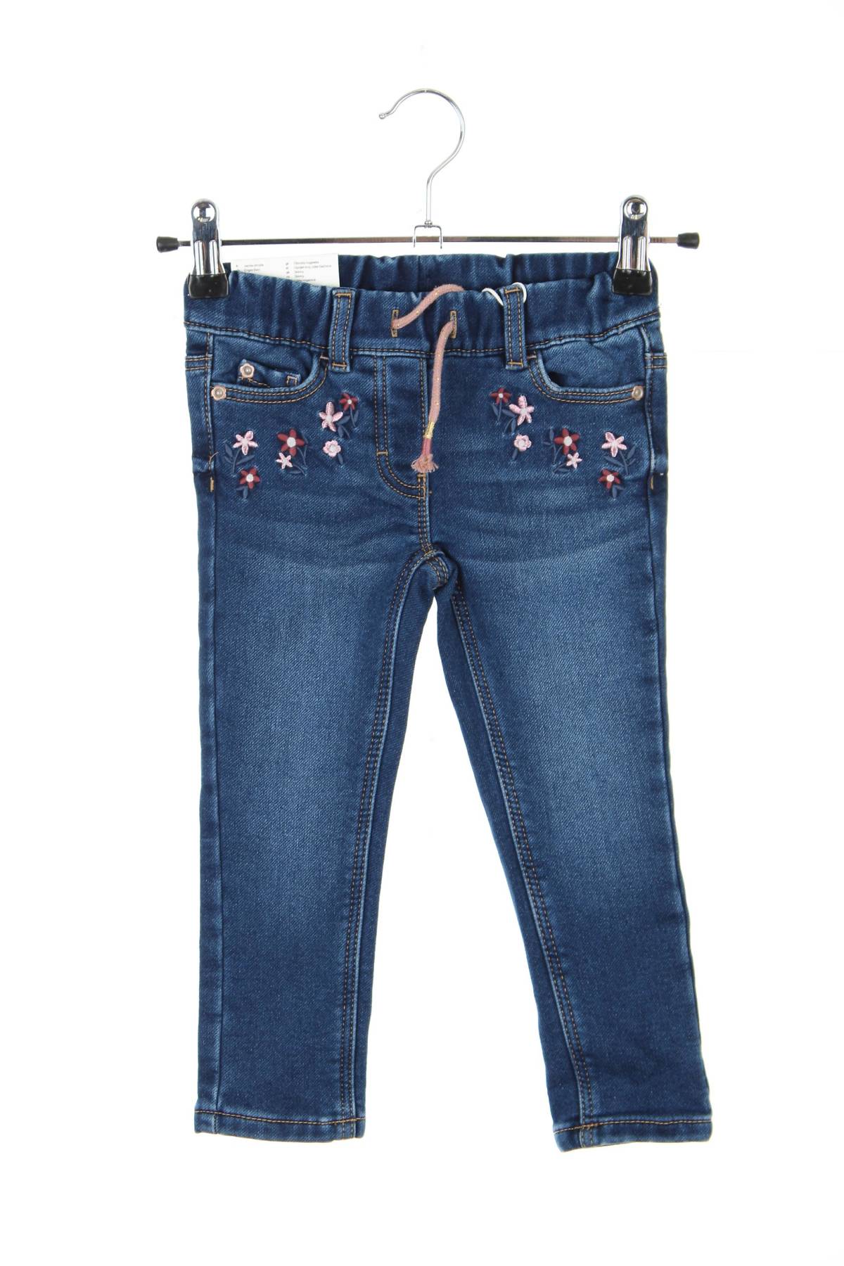 Детски дънки C&A1