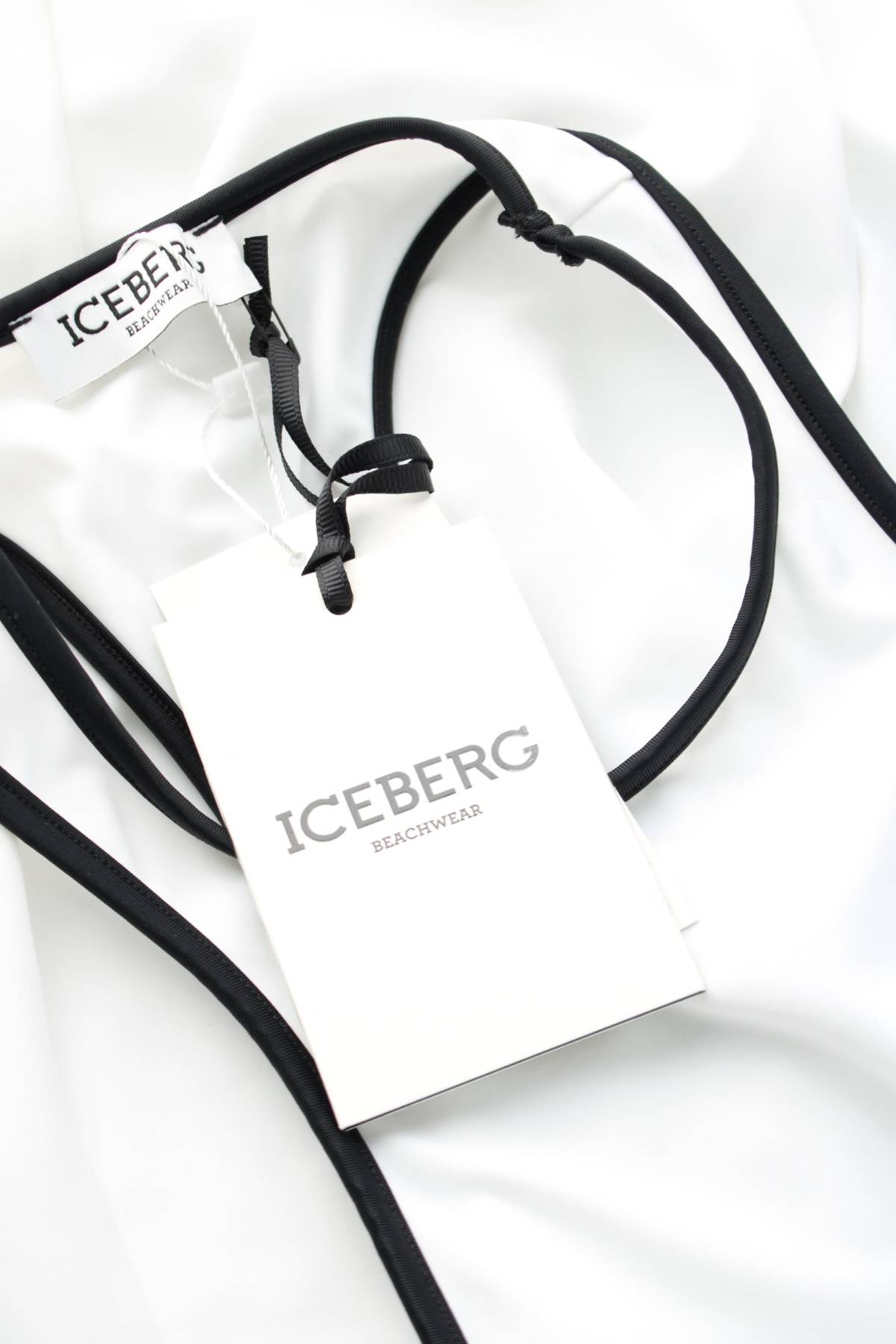 Рокля Iceberg3 - Contour.bg Рокля Iceberg3