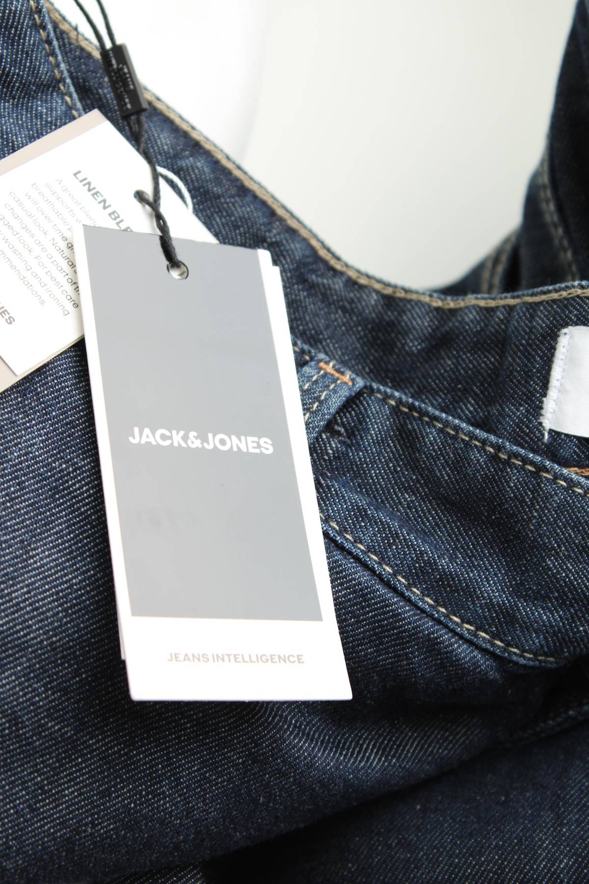 Мъжки дънки Jack & Jones3