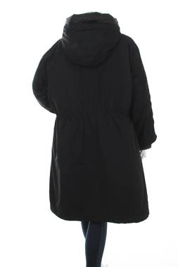 Γυναικείο μπουφάν C&A2