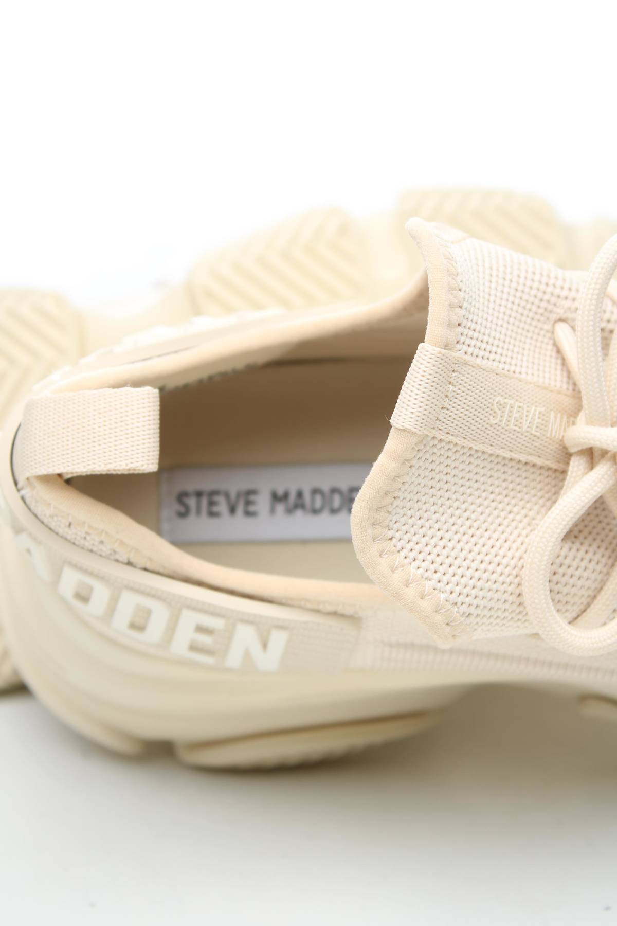 Αθλητικά παπούτσια Steve Madden5