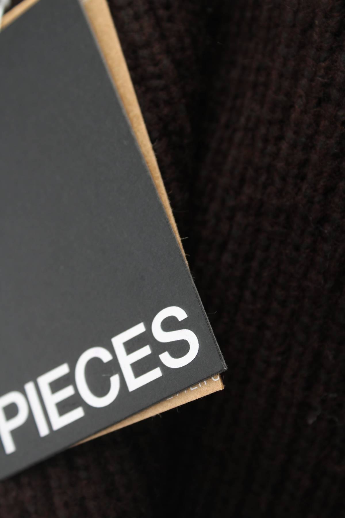 Дамски пуловер Pieces3