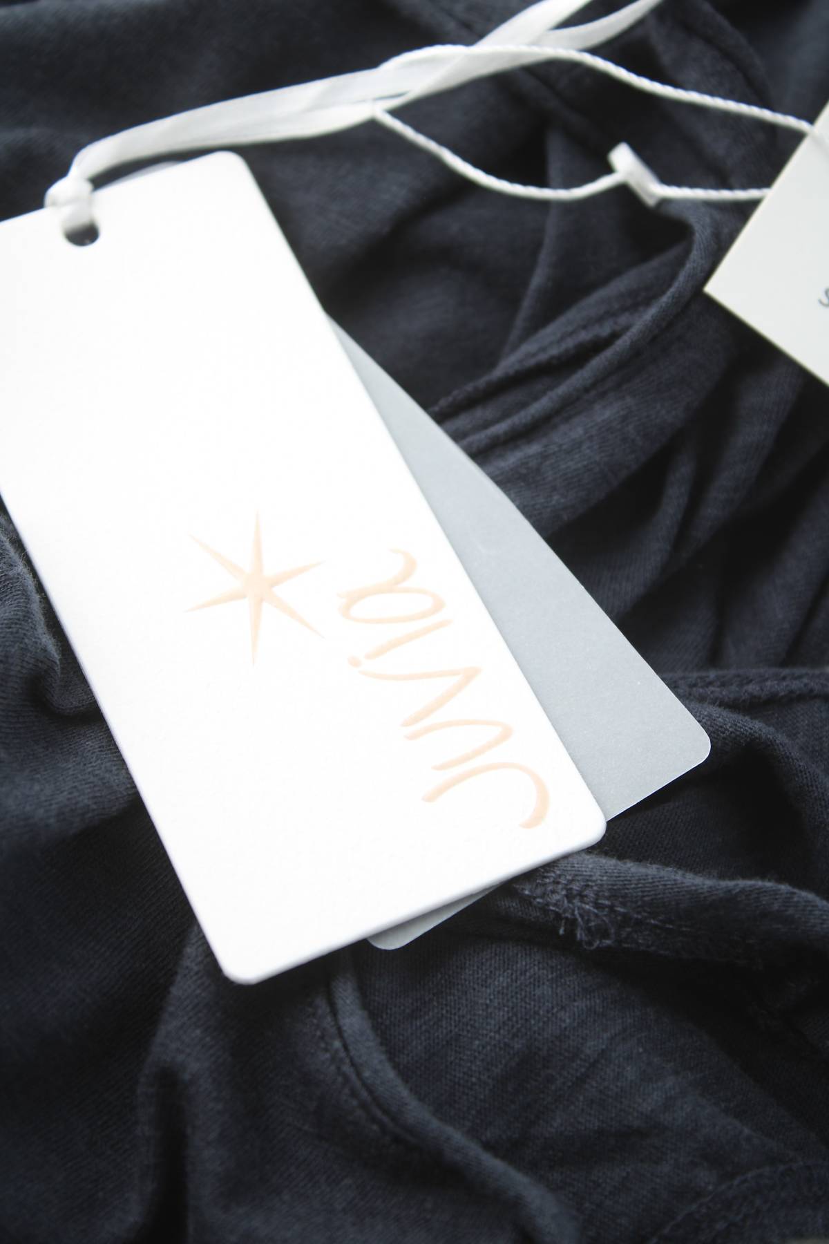 Γυναικείο αμάνικο Juvia3