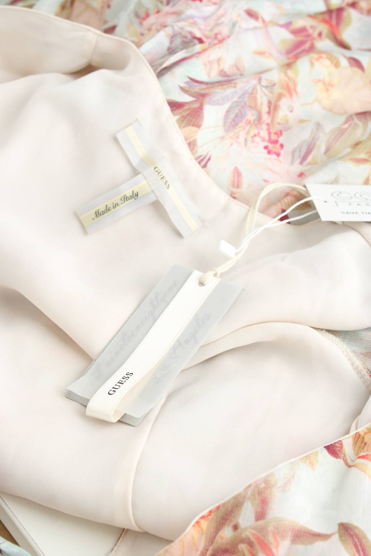 Φορέματα Guess3