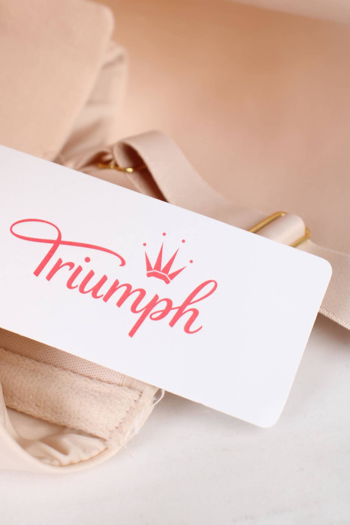 Сутиен Triumph3 - Contour.bg Сутиен Triumph3