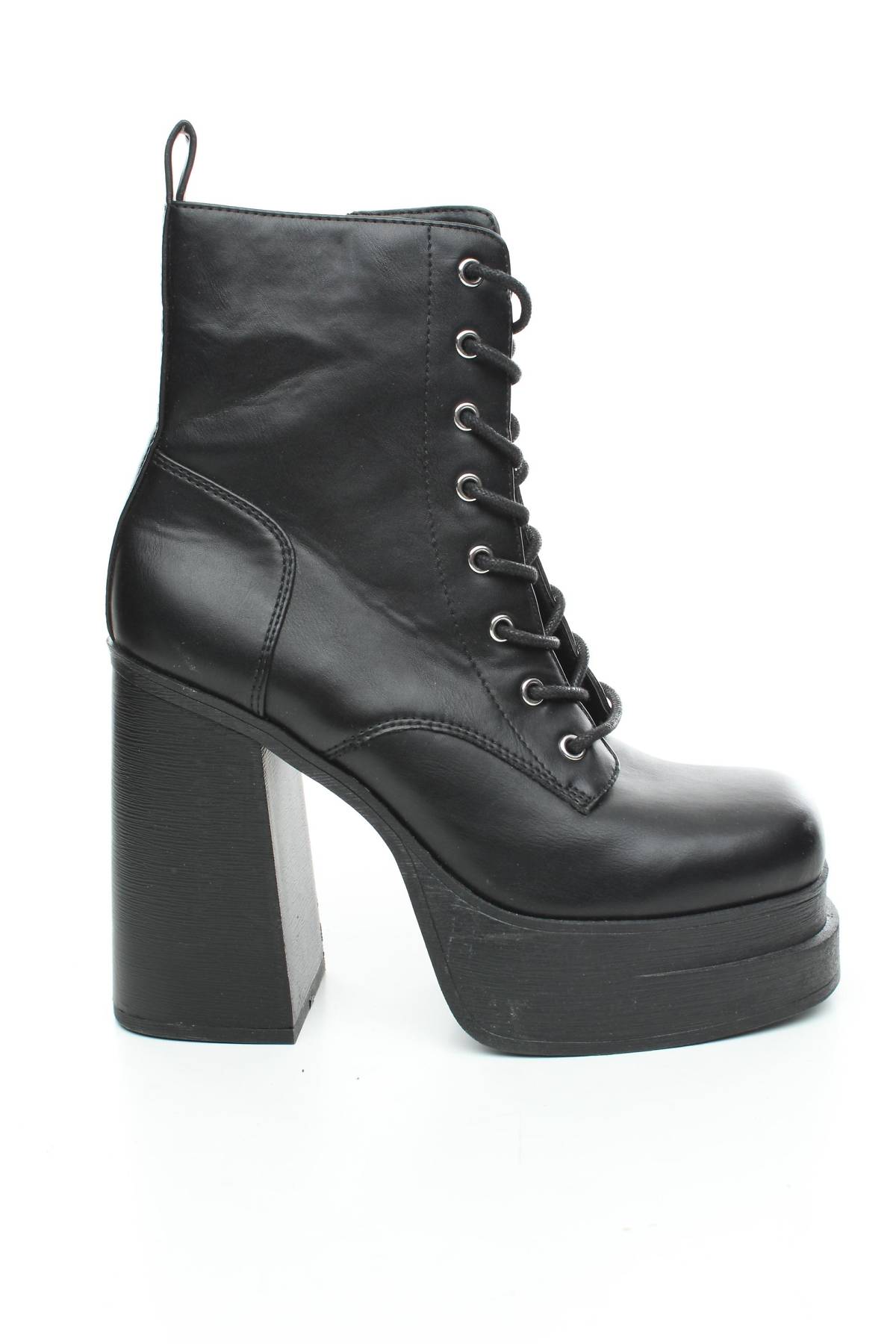 Дамски боти Steve Madden1