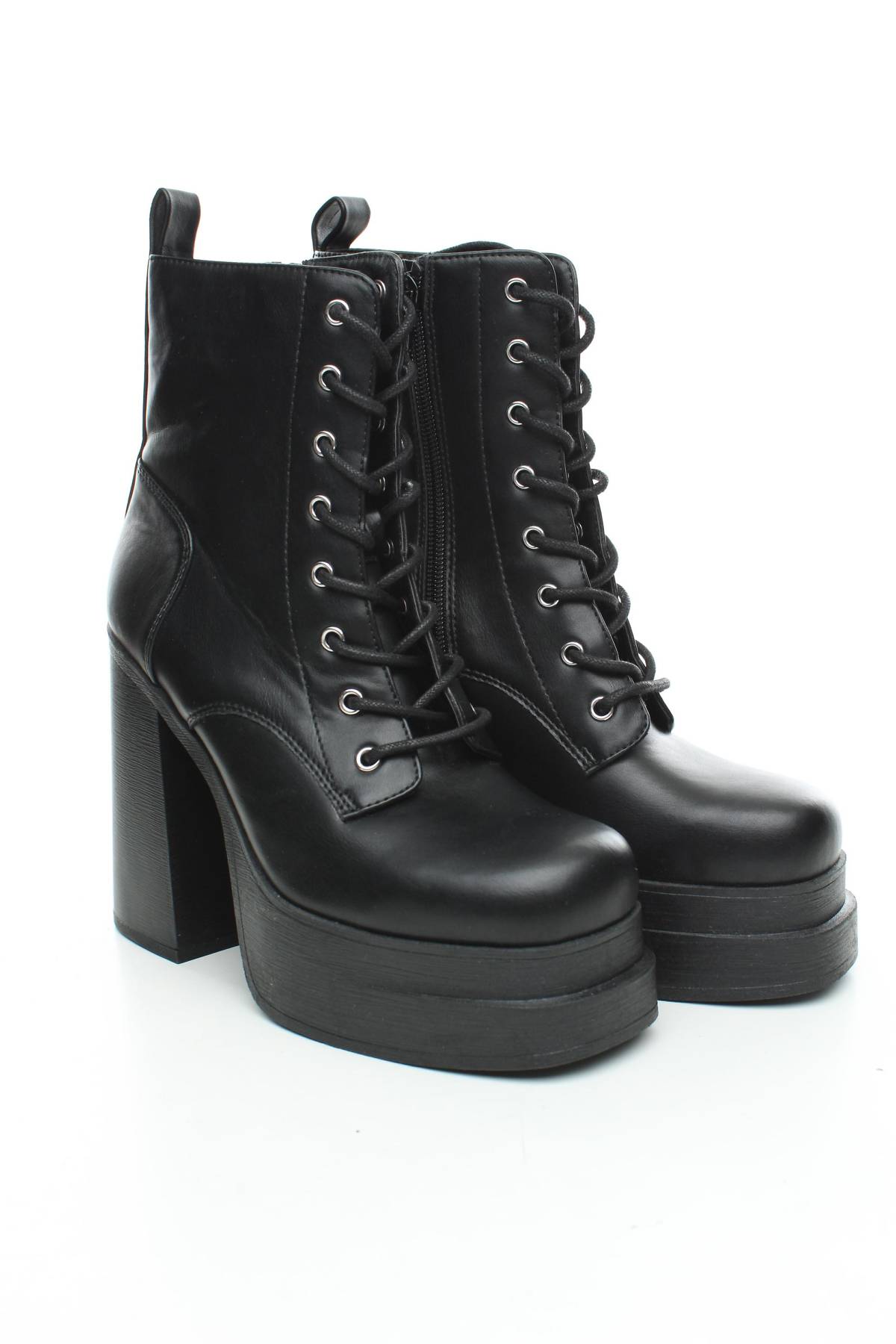 Дамски боти Steve Madden3