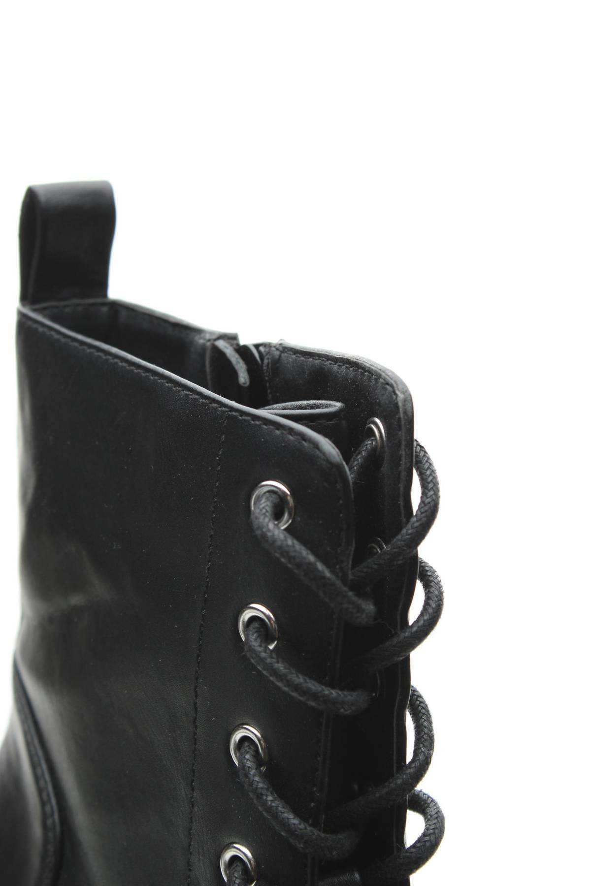 Дамски боти Steve Madden5